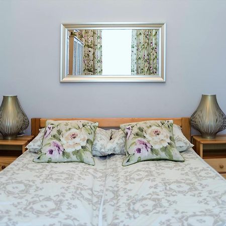 Appartamento Apartament Chmielna Bis Varsavia Esterno foto