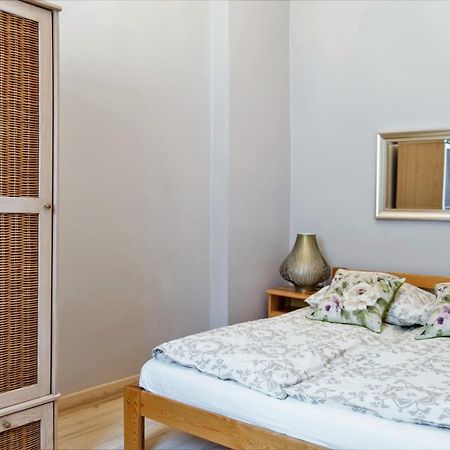 Appartamento Apartament Chmielna Bis Varsavia Esterno foto