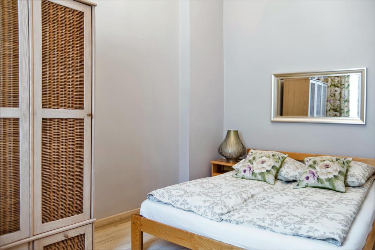 Appartamento Apartament Chmielna Bis Varsavia Esterno foto