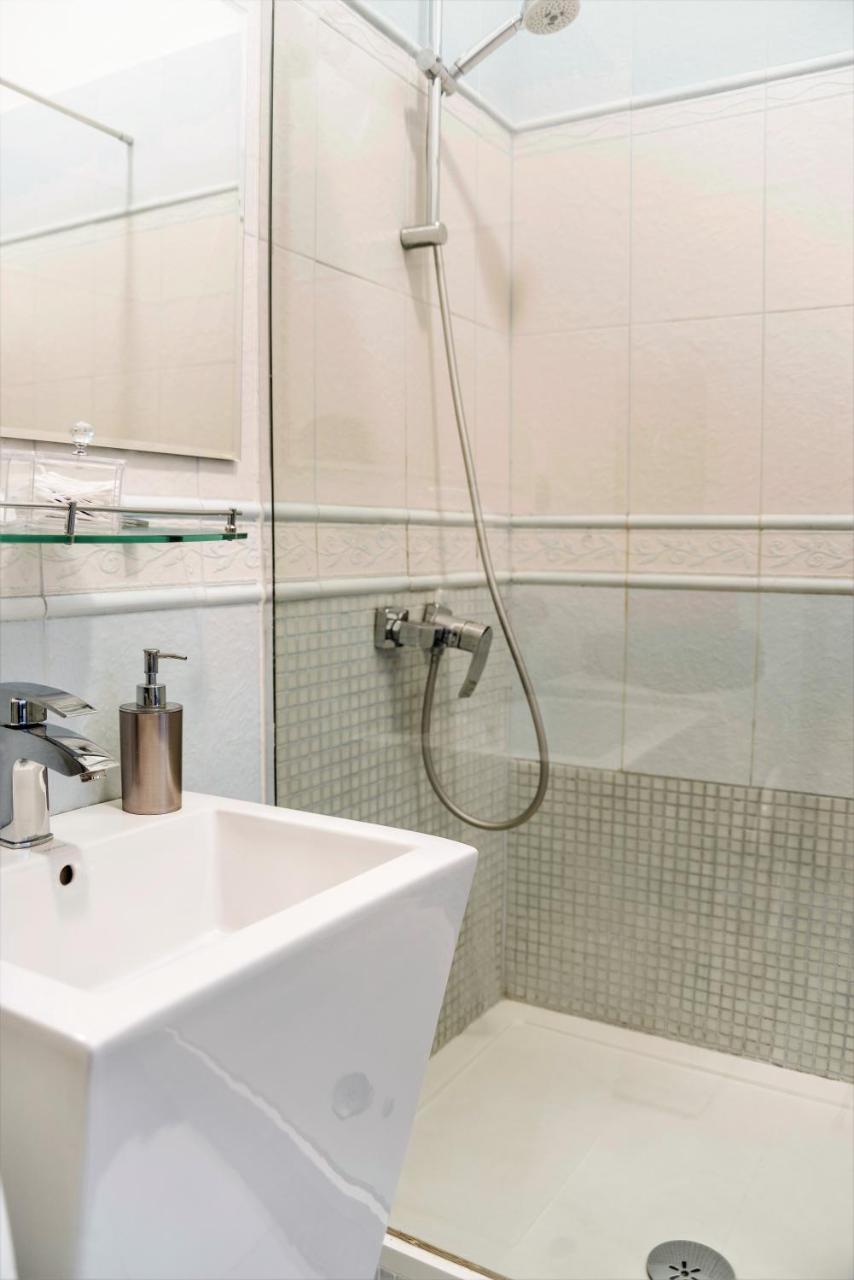 Appartamento Apartament Chmielna Bis Varsavia Esterno foto