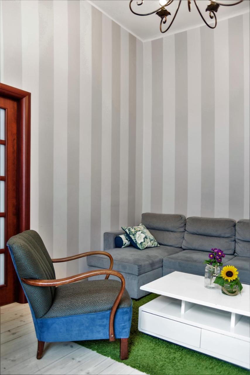 Appartamento Apartament Chmielna Bis Varsavia Esterno foto