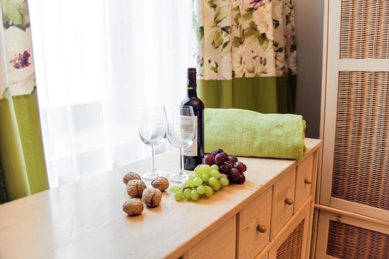 Appartamento Apartament Chmielna Bis Varsavia Esterno foto